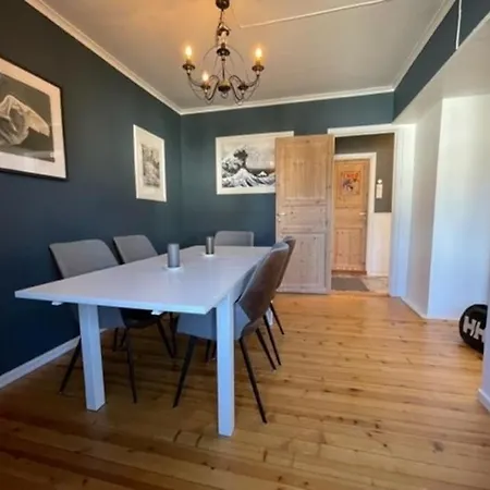 Large, And Quiet Apartment. Apartman *